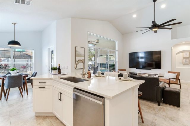 12134 BISHOPSFORD DRIVE, Tampa, FL 33626