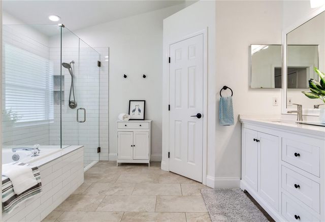 12134 BISHOPSFORD DRIVE, Tampa, FL 33626