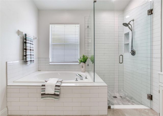 12134 BISHOPSFORD DRIVE, Tampa, FL 33626