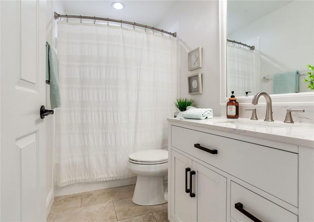 12134 BISHOPSFORD DRIVE, Tampa, FL 33626