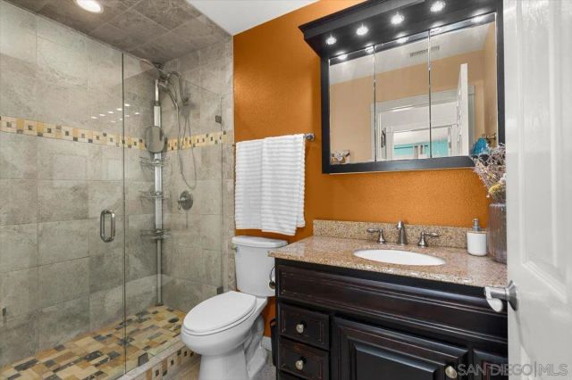 8677 Via Del Luz, El Cajon, CA 92021