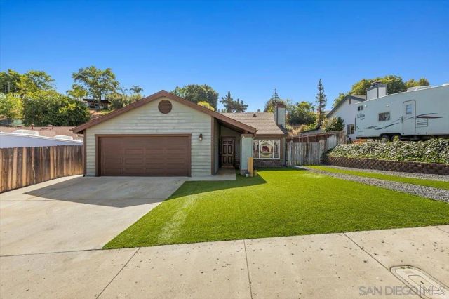8677 Via Del Luz, El Cajon, CA 92021