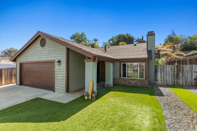 8677 Via Del Luz, El Cajon, CA 92021