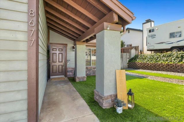 8677 Via Del Luz, El Cajon, CA 92021