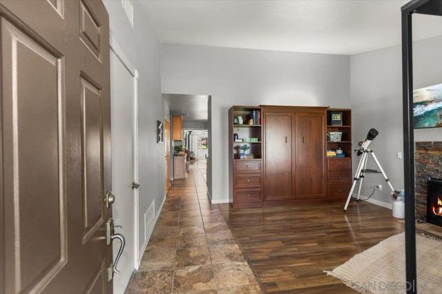 8677 Via Del Luz, El Cajon, CA 92021