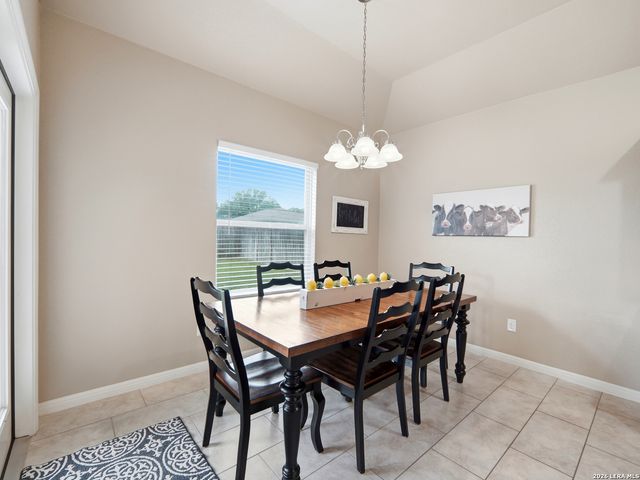 235 Valley Forge, Pleasanton, TX 78064
