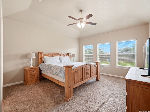 235 Valley Forge, Pleasanton, TX 78064