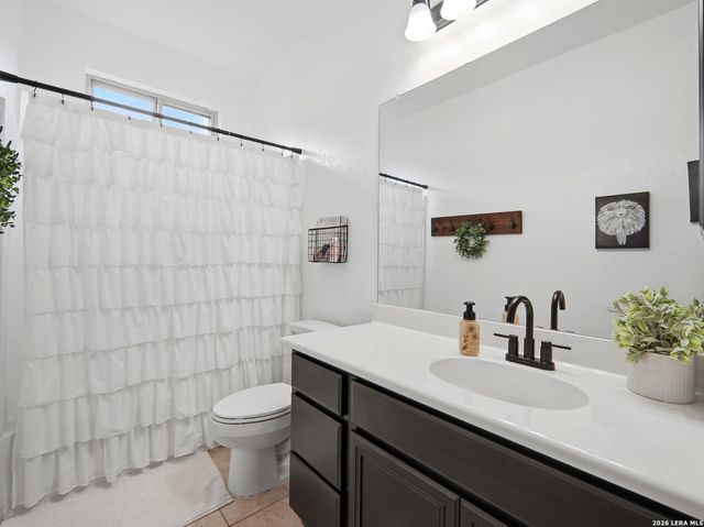 235 Valley Forge, Pleasanton, TX 78064