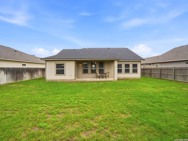 235 Valley Forge, Pleasanton, TX 78064