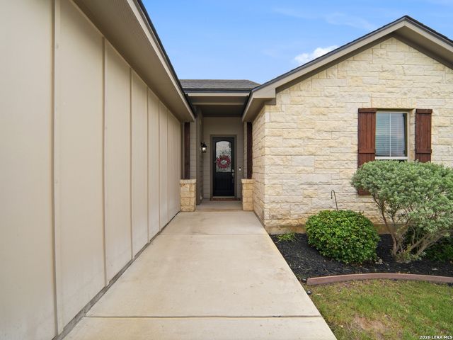 235 Valley Forge, Pleasanton, TX 78064