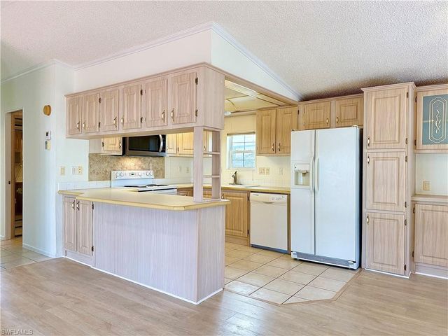 332 Imperial Wilder BLVD 332, Naples, FL 34114
