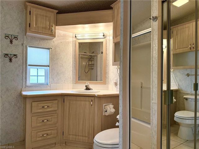 332 Imperial Wilder BLVD 332, Naples, FL 34114