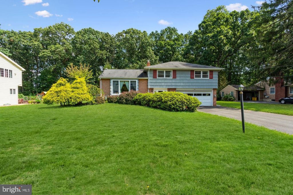 318 OAK LN, Princeton Junction, NJ 08550