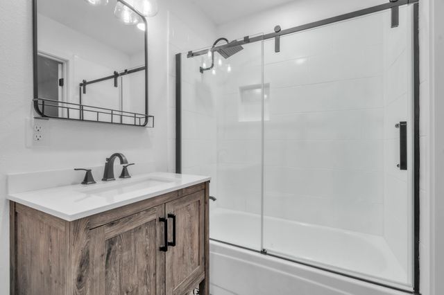 900 E Pioneer Circle, Argyle, TX 76226