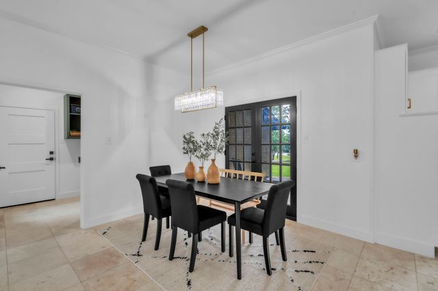 900 E Pioneer Circle, Argyle, TX 76226