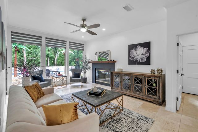 900 E Pioneer Circle, Argyle, TX 76226