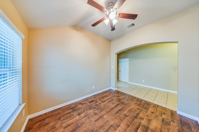 1127 Treasure Court, Baytown, TX 77521