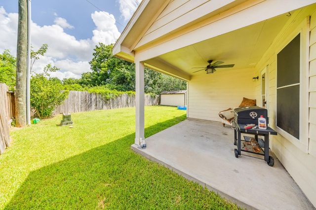 1127 Treasure Court, Baytown, TX 77521