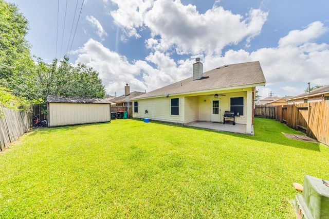 1127 Treasure Court, Baytown, TX 77521