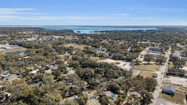 1201 SUNSHINE AVENUE, Leesburg, FL 34748