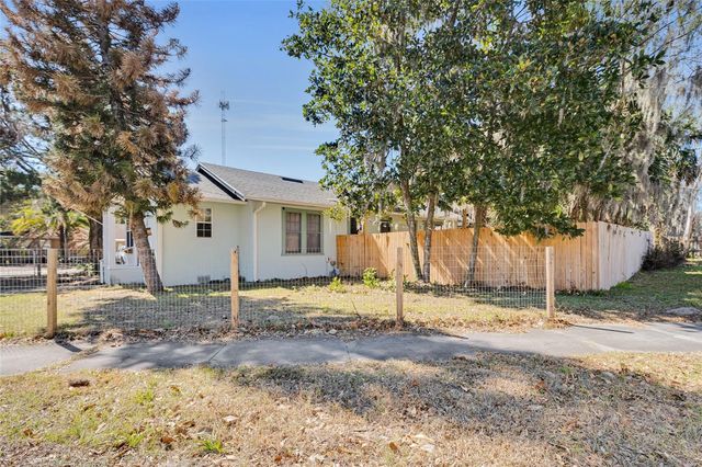 1201 SUNSHINE AVENUE, Leesburg, FL 34748