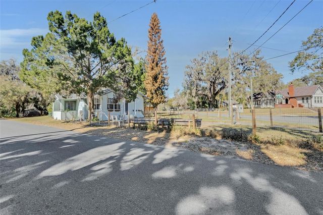 1201 SUNSHINE AVENUE, Leesburg, FL 34748