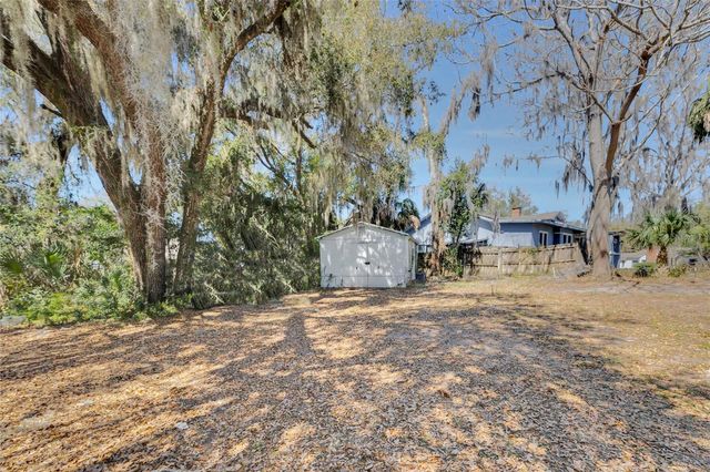 1201 SUNSHINE AVENUE, Leesburg, FL 34748