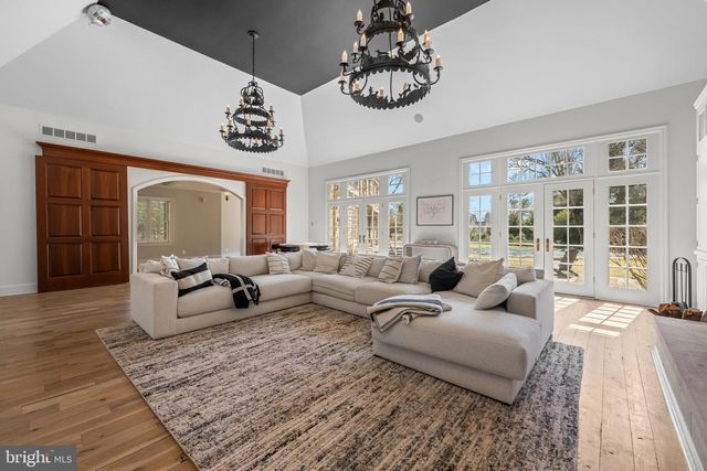 770 & 768 PARKES RUN LN, Villanova, PA 19085