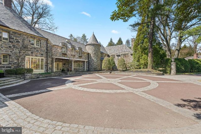 770 & 768 PARKES RUN LN, Villanova, PA 19085