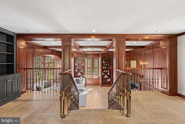 770 & 768 PARKES RUN LN, Villanova, PA 19085