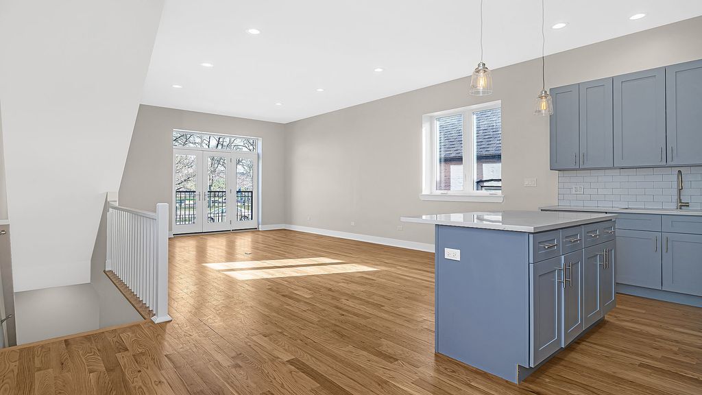 1815 W 19th Street, Chicago, IL 60608 — photo 2