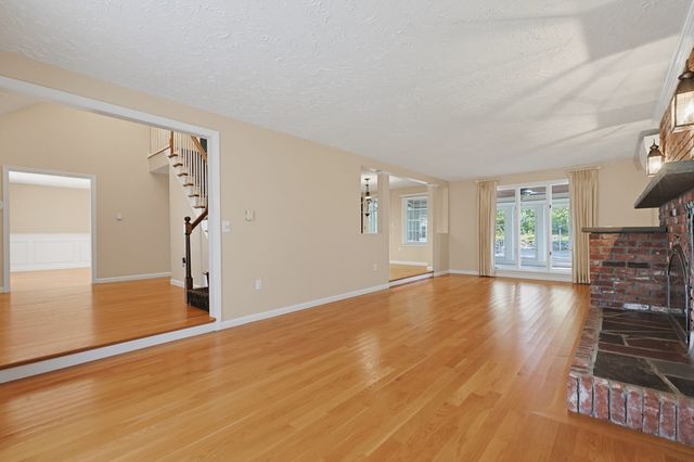 104 Glen Street, Natick, MA 01760
