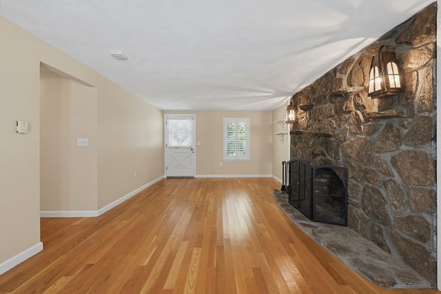 104 Glen Street, Natick, MA 01760
