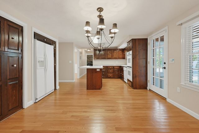 104 Glen Street, Natick, MA 01760