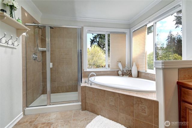 8032 124th Court NE, Kirkland, WA 98033