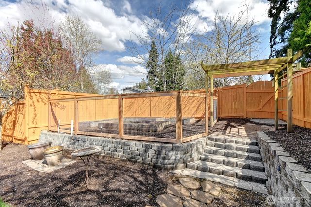 8032 124th Court NE, Kirkland, WA 98033