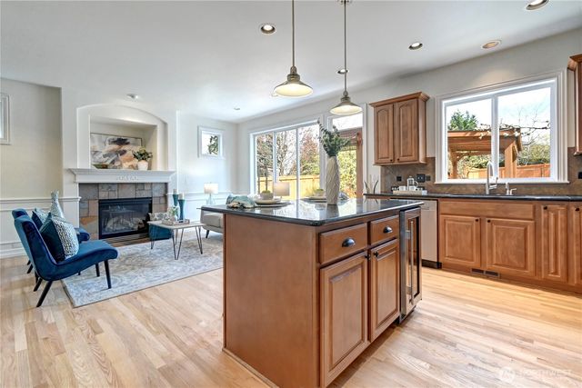 8032 124th Court NE, Kirkland, WA 98033