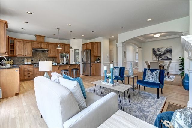 8032 124th Court NE, Kirkland, WA 98033