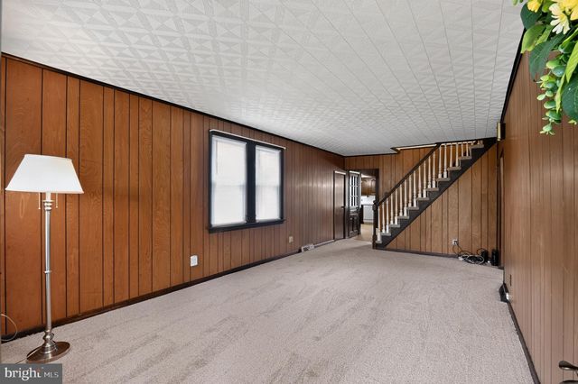 6587 MILLVILLE AVE, Mays Landing, NJ 08330