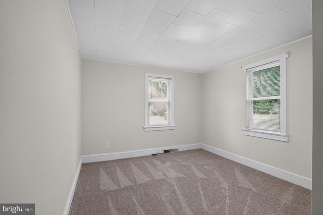 6587 MILLVILLE AVE, Mays Landing, NJ 08330