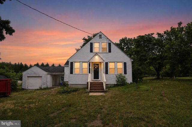 6587 MILLVILLE AVE, Mays Landing, NJ 08330