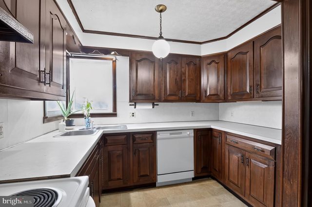 6587 MILLVILLE AVE, Mays Landing, NJ 08330