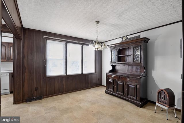 6587 MILLVILLE AVE, Mays Landing, NJ 08330