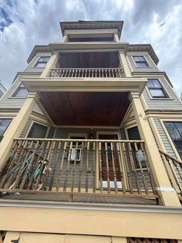 44 Saint Margaret St 3, Boston, MA 02125