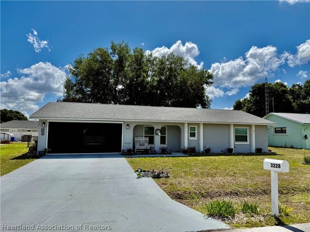 3228 Hollywood Boulevard, Sebring, FL 33875