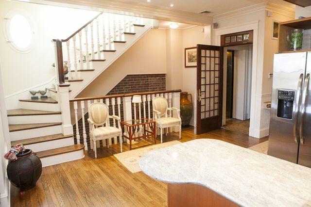118 Newbury Street 6, Boston, MA 02116