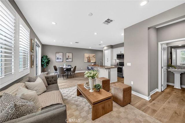 5372 Harvard Way, Cypress, CA 90630