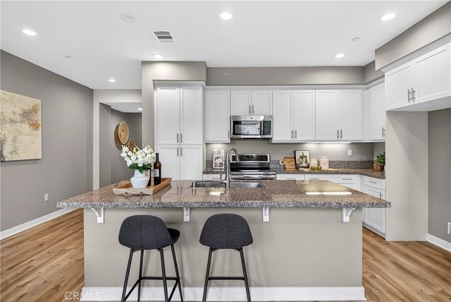 5372 Harvard Way, Cypress, CA 90630