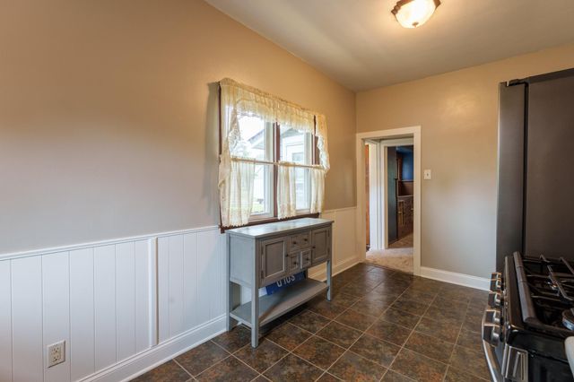 424 16th Avenue N, South Saint Paul, MN 55075