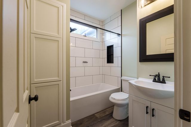 424 16th Avenue N, South Saint Paul, MN 55075